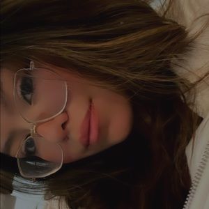 Meet your Posher, Gaby